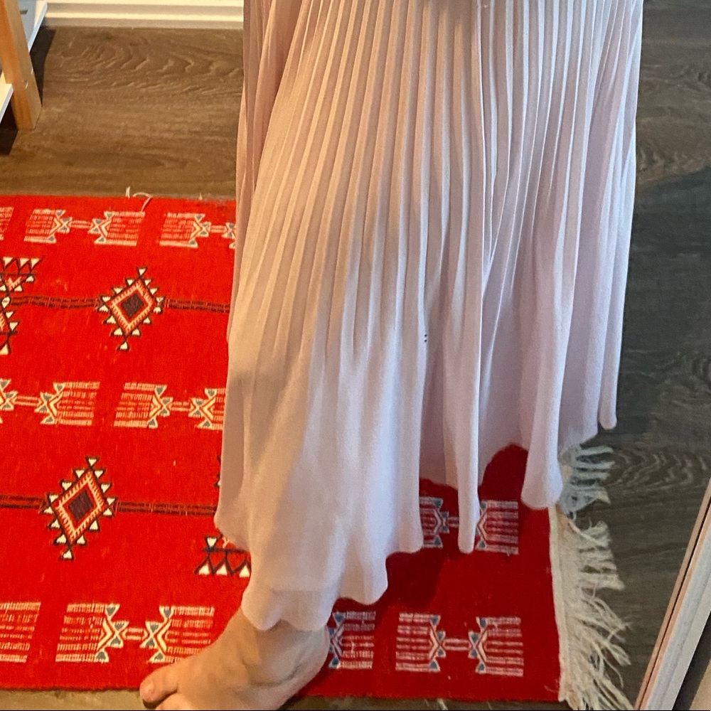 Dusty blush Wilfred Pleated skirt